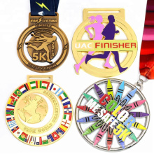 Venda por atacado barato projete sua própria liga de zinco em branco 3D Gold Metal Award Maratona Running Sport Medal Ribbon